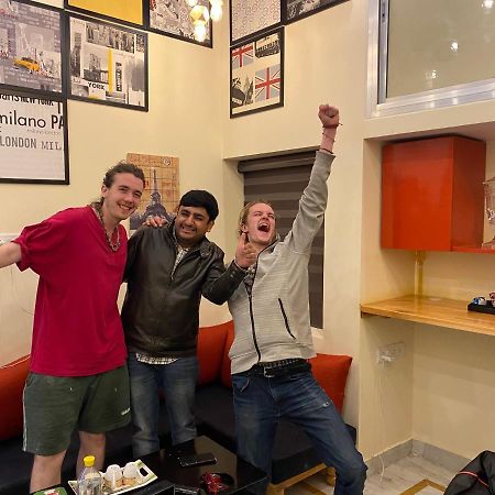 Auberge de jeunesse Backpackers Den à Lucknow Extérieur photo