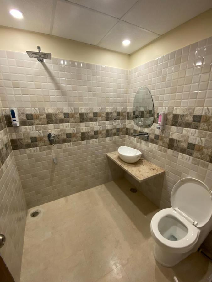 Auberge de jeunesse Backpackers Den à Lucknow Extérieur photo