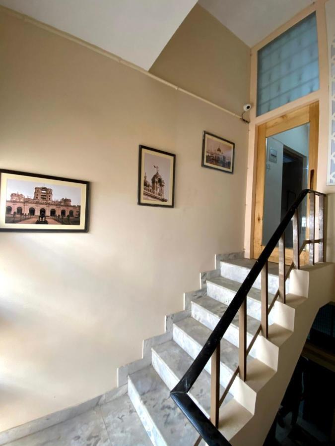 Auberge de jeunesse Backpackers Den à Lucknow Extérieur photo